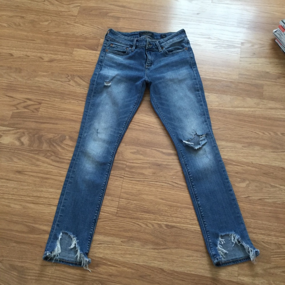 Lucky Brand Lolita Skinny Chew Hem Distressed EUC - Picture 3 of 13